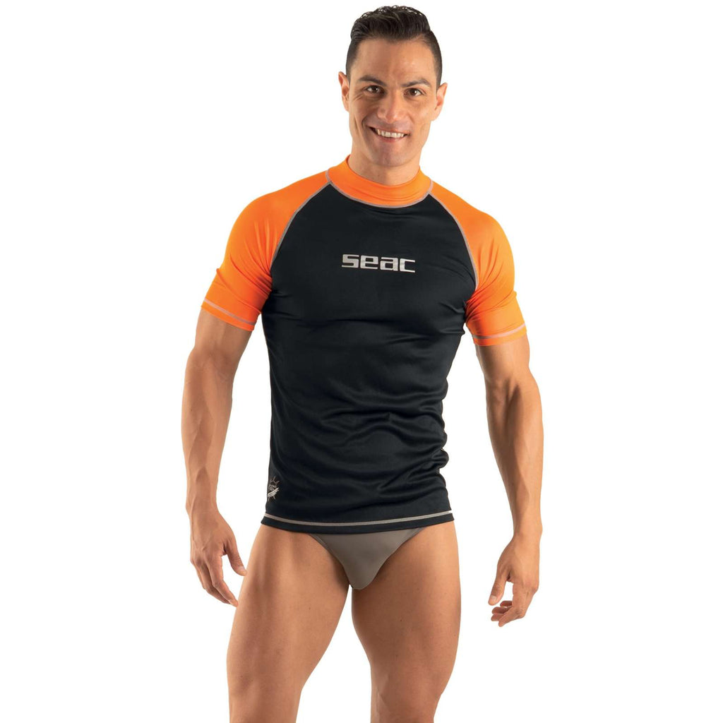 Rash Guard T-Sun Corto Hombre Negro-Naranja XL Seac 155-18-XL